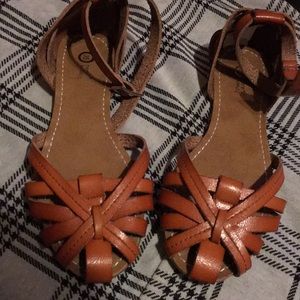 C& A Sandals size 35 size 5 is with ankle strap